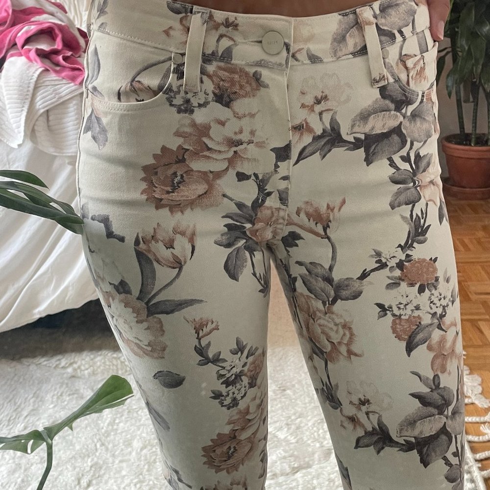 Paige jeans floral print women's size 25